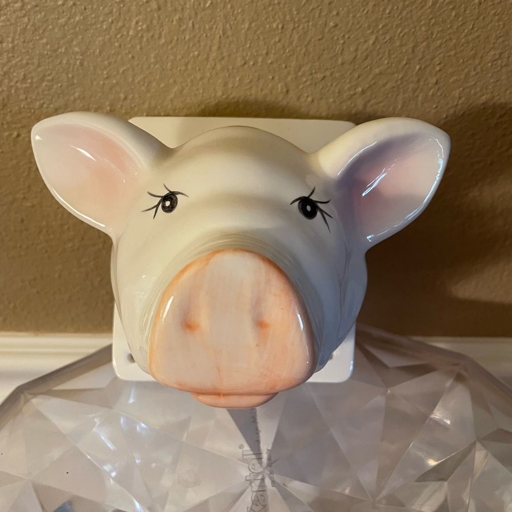 Vintage Hand Painted Pig Wall Mount Taiwan